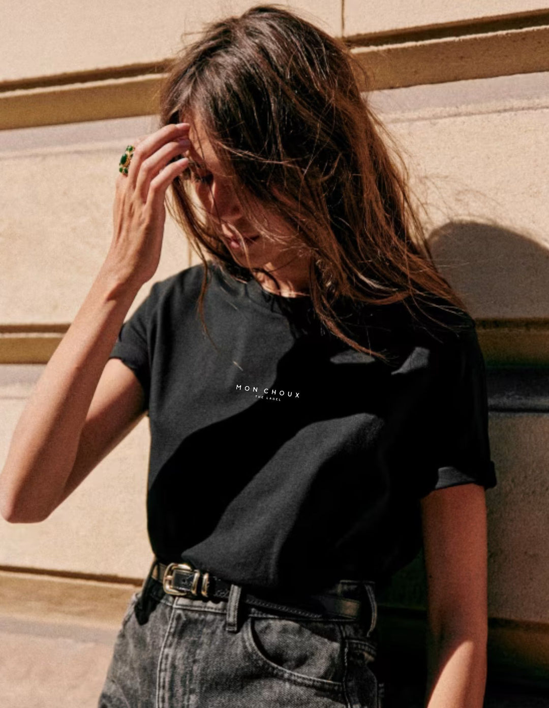 WOMEN'S ROLLED SLEEVE TEE
